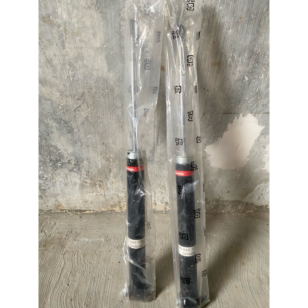 shock belakang Honda Jazz GD3