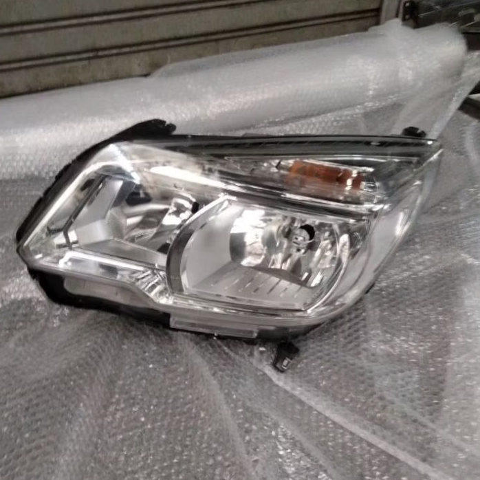 headlamp lampu depan Chevrolet Colorado