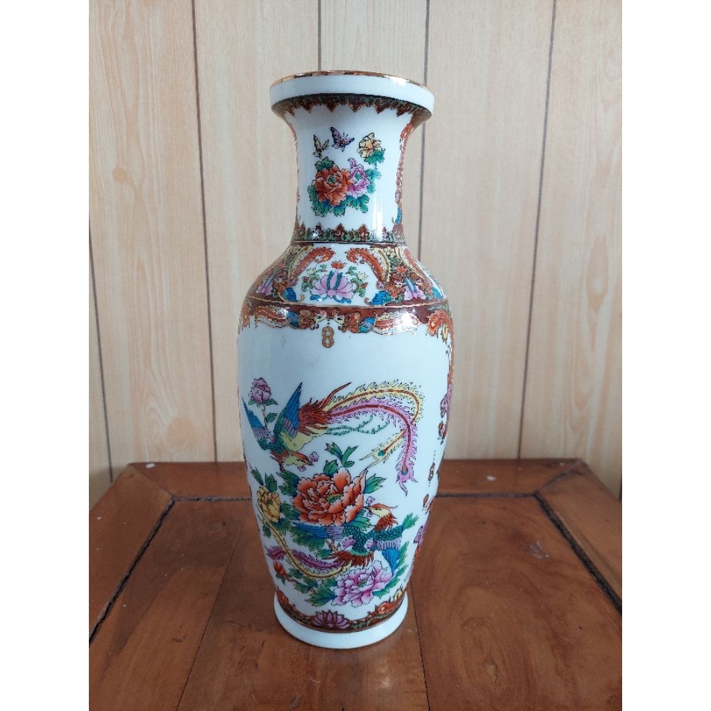 Guci Keramik China Antik