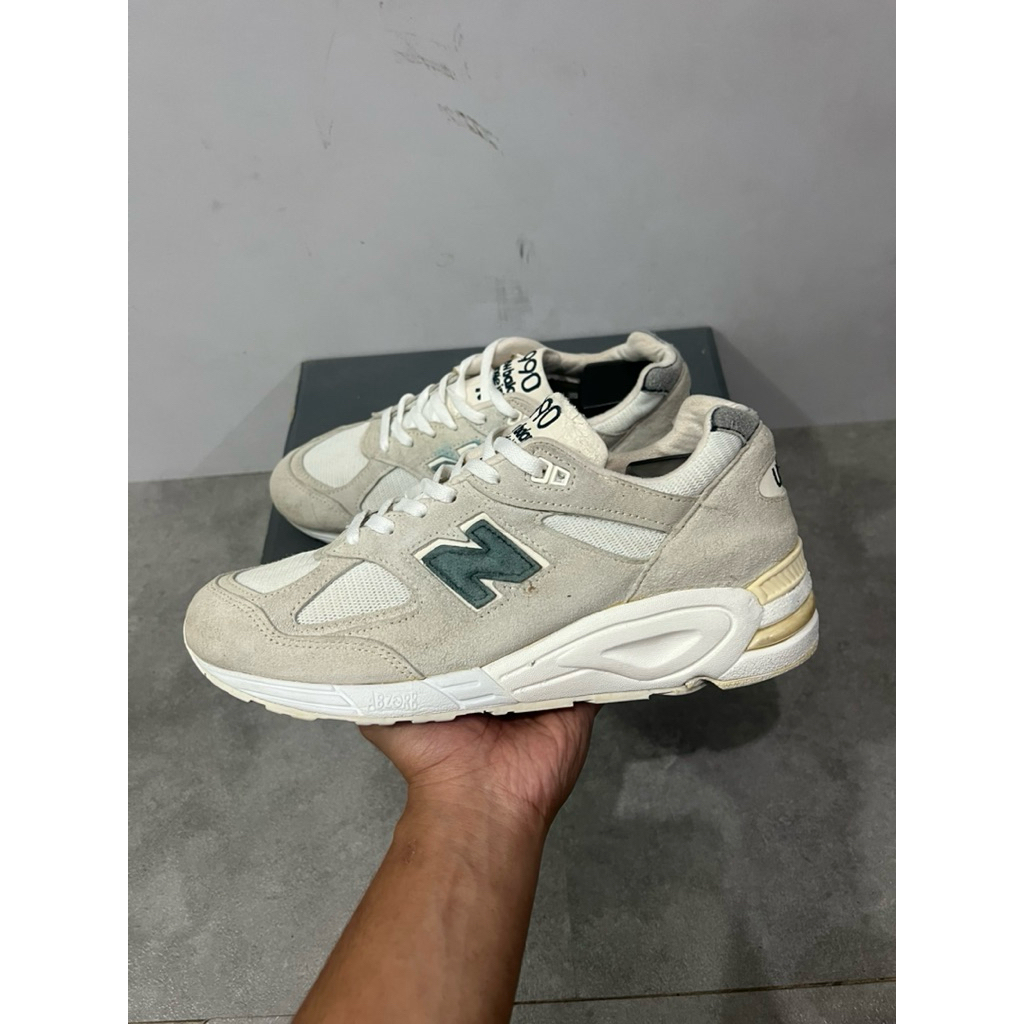 New Balance 990 V2 White (100% Authentic) #M942