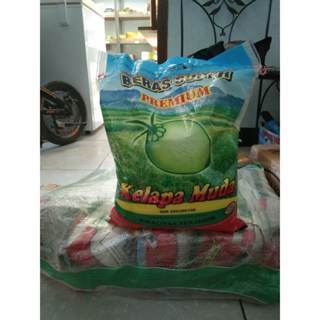

Beras Premium Kelapa Muda 5kg