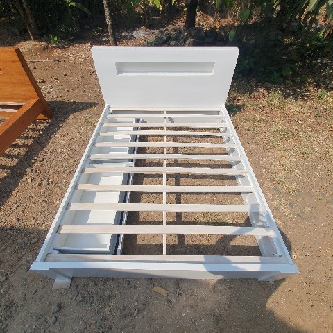 Dipan Minimalis Laci Jati Grade A 160x200 Duco Putih