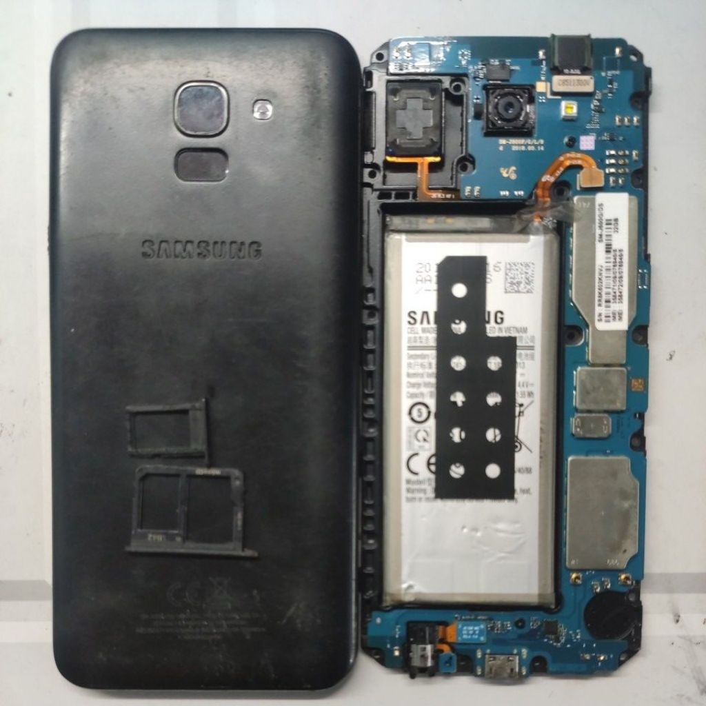 Samsung j6 3/32 minus lcd