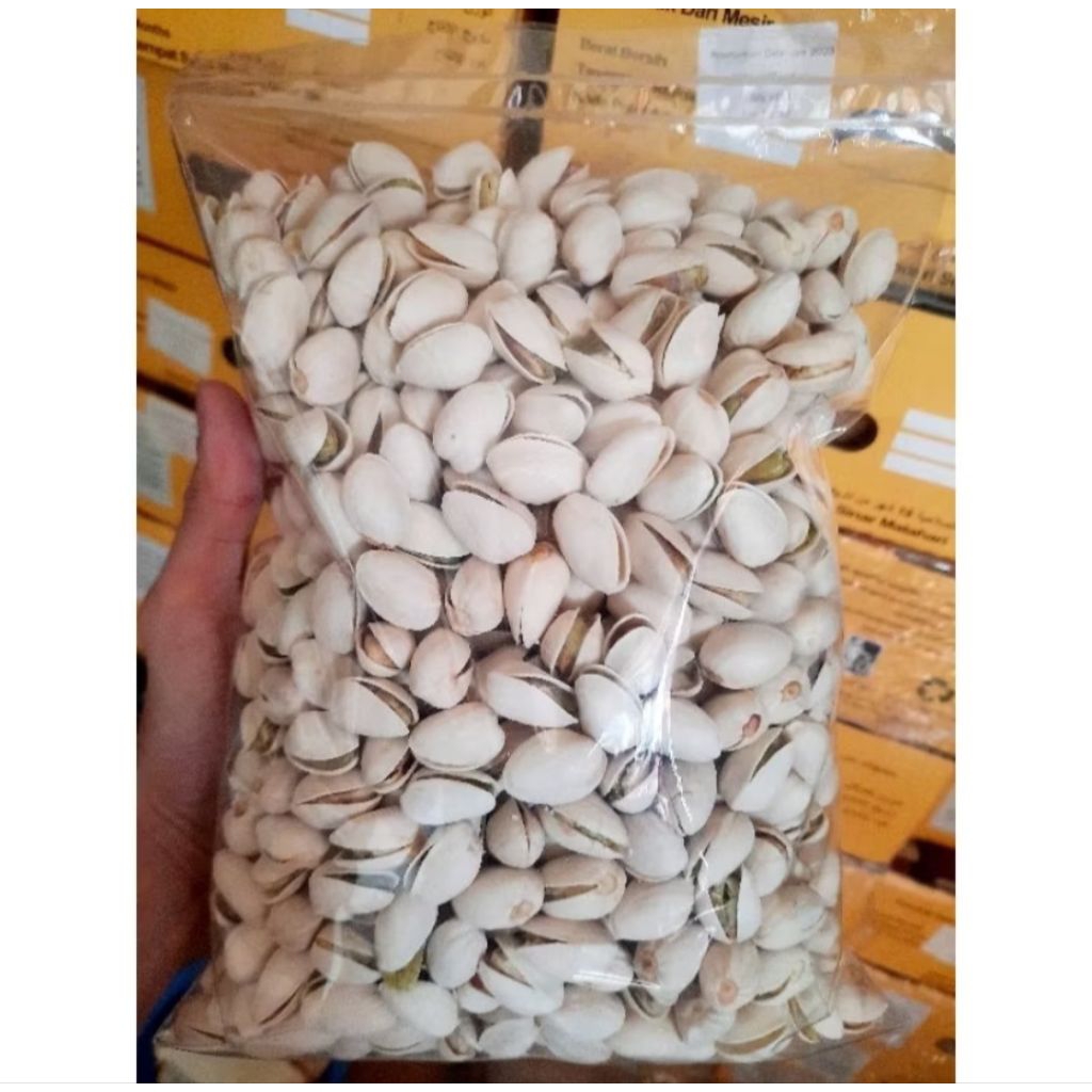 

kacang pistachio