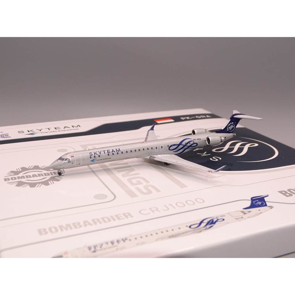 Garuda Indonesia CRJ1000 PK-GRA Skyteam JC Wings 1:400