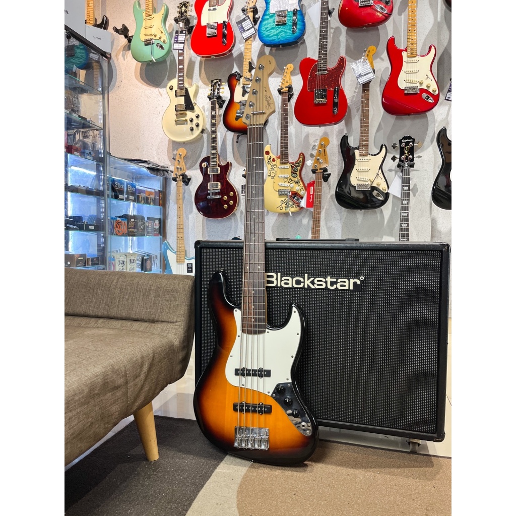 SQUIER AFFINITY JAZZ BASS 5 STRING