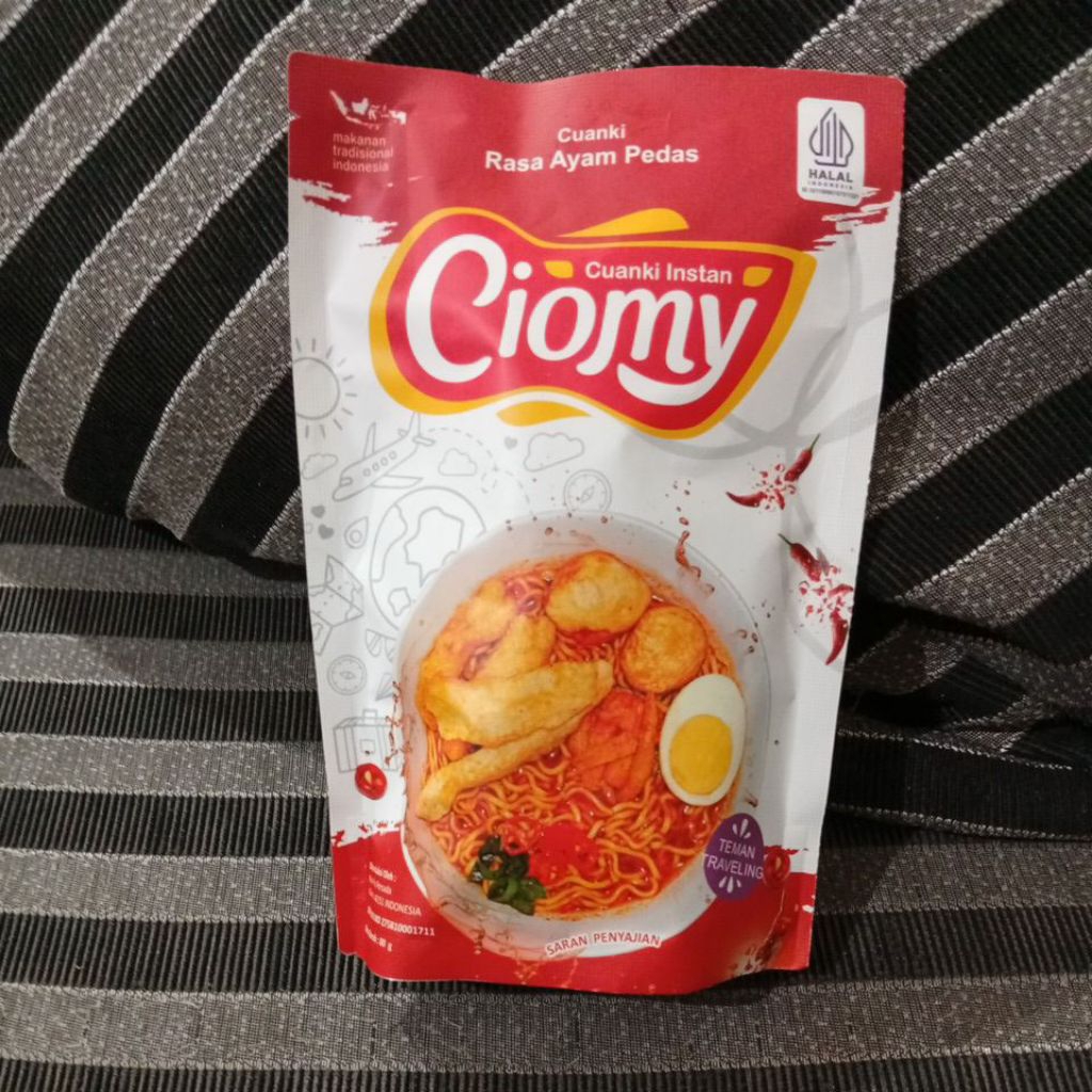 

Ciomy Cuanki Instan Rasa Ayam Pedas Kemasan Pouch