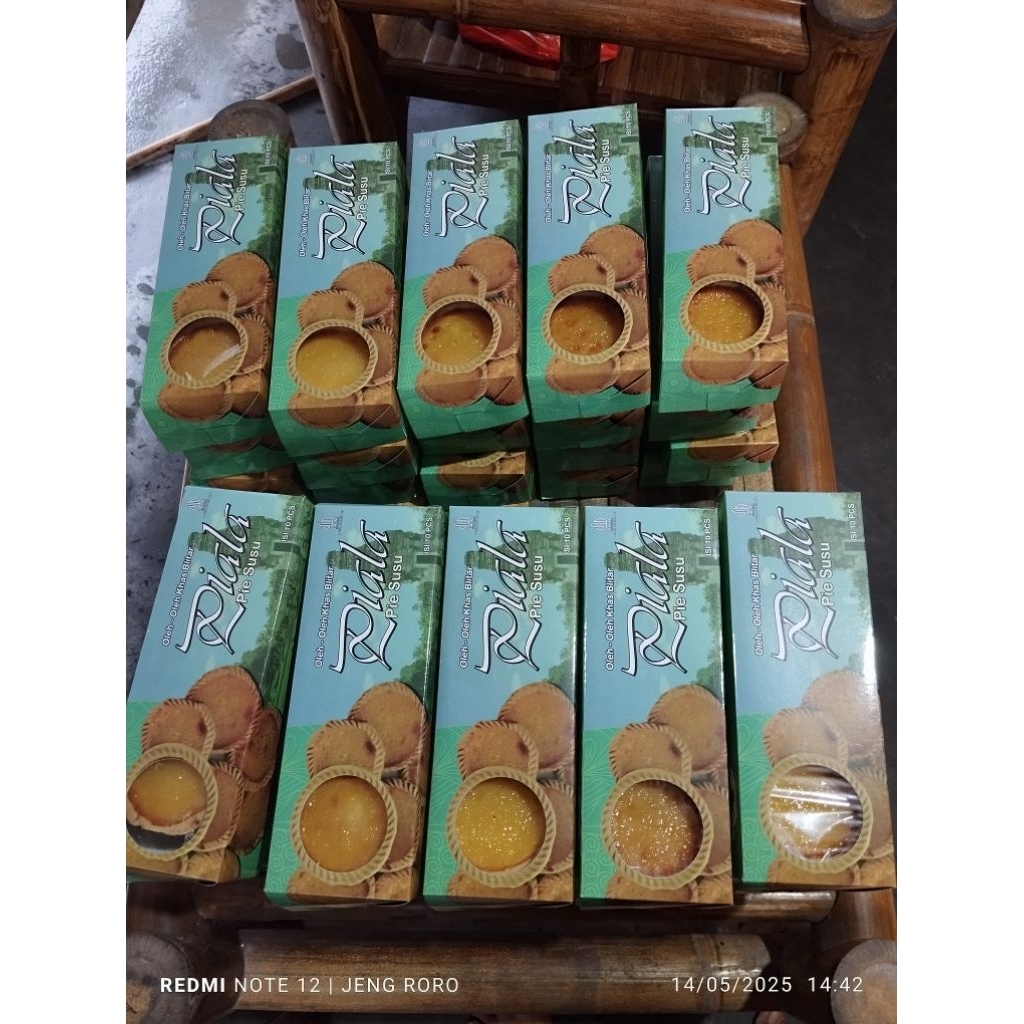 

Pie Susu Piala Khas Blitar isi 10 • full susu • manisnya pass