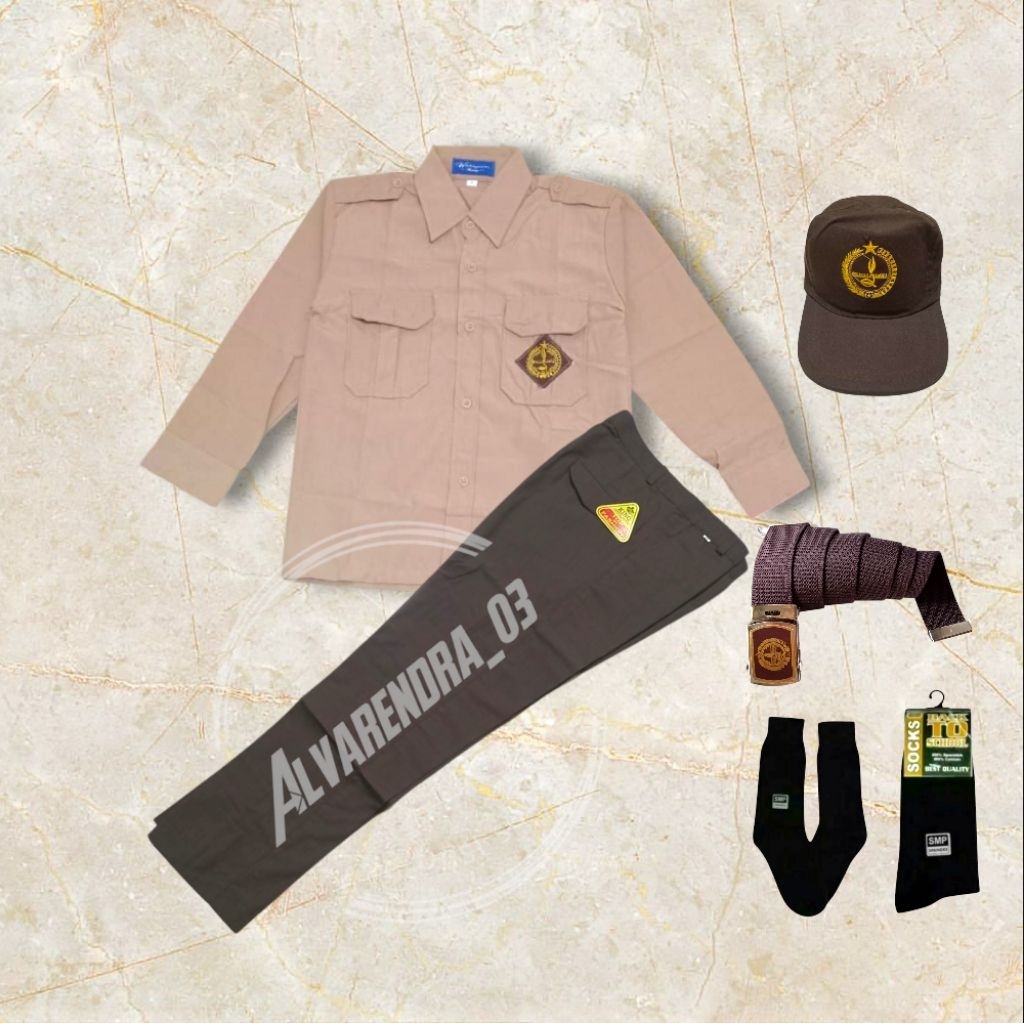 Setelan Seragam Pramuka SMP Laki Laki Baju Lengan Panjang