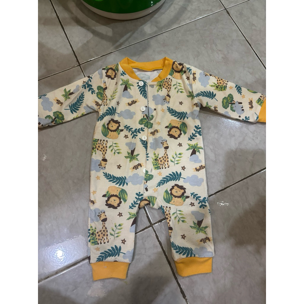 Preloved sleepsuit bayi