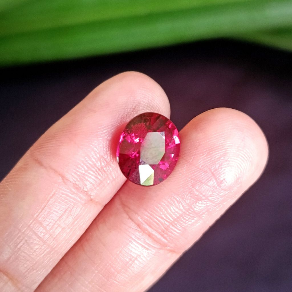 Batu natural Garnet Super Kualitas Terbaik - Batu Garnet Cutting Oval