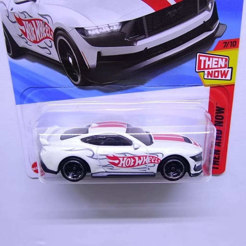 HOT WHEELS FORD MUSTANG DARK HORSE PUTIH HOT WHEELS