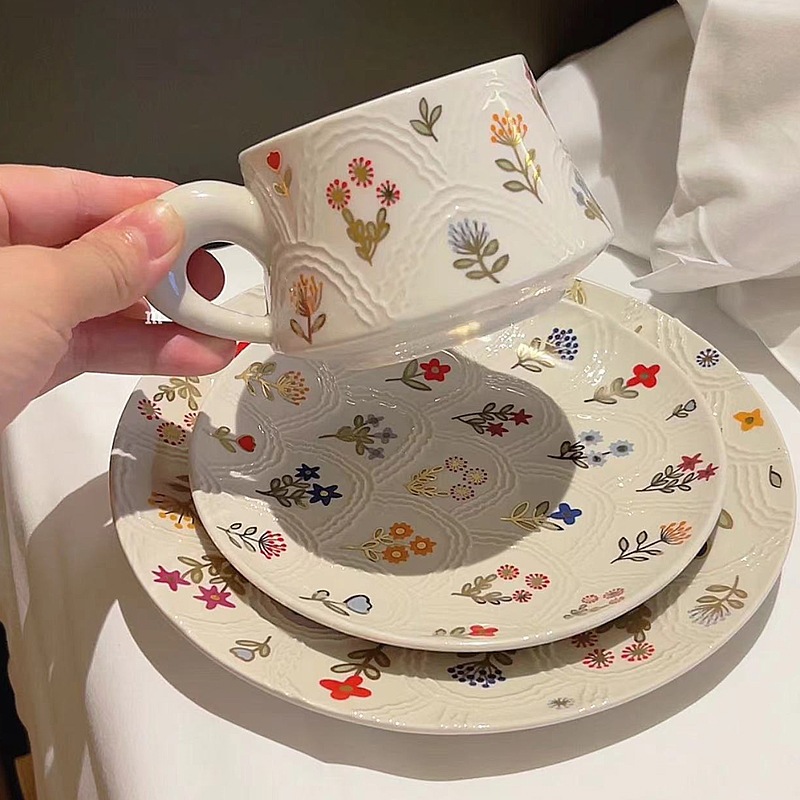 Luxury Tea Coffee Set and Plate / Set Piring Dan Gelas Teh Kopi Motif Bunga / Luxury High Tea Set / 