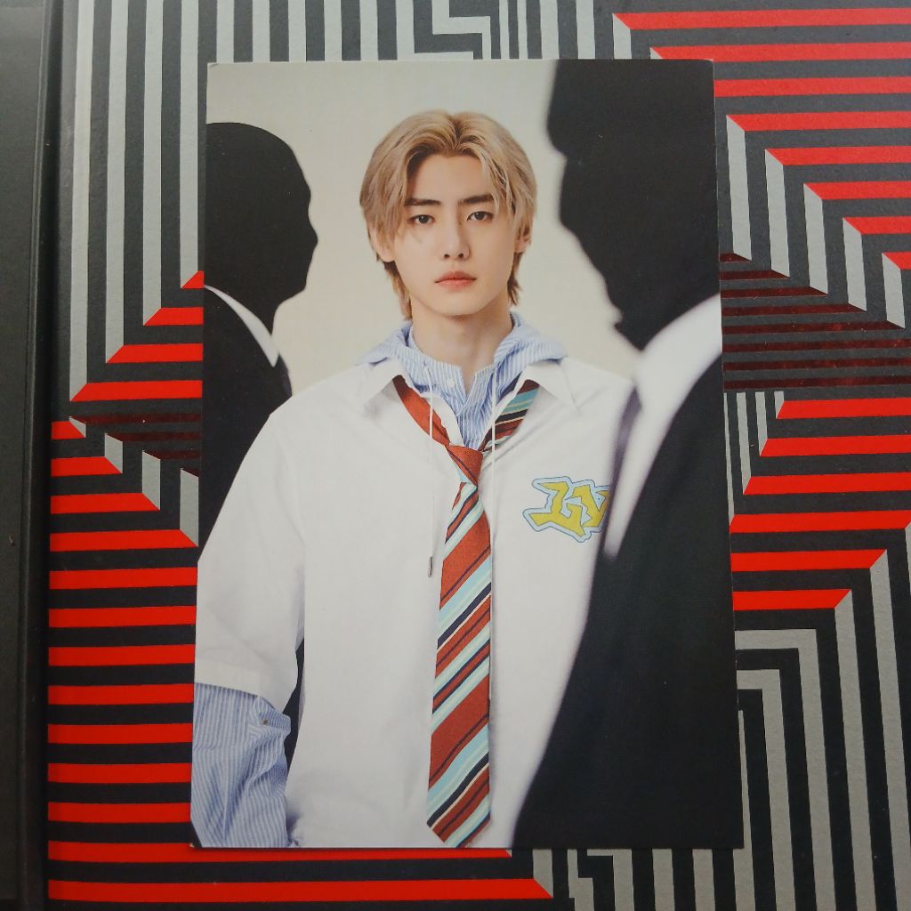 

Postcard ENHYPEN Sunghoon Manifesto [min damage]