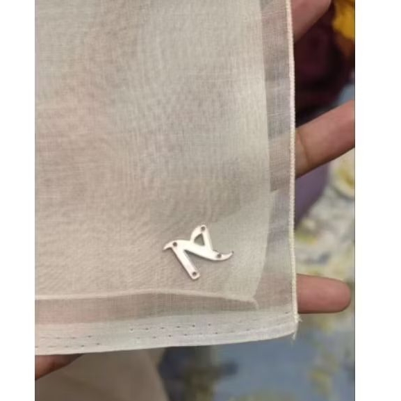 

Label akrilik label hijab inisial huruf