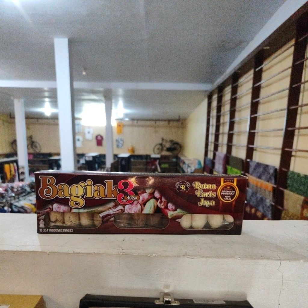 

Oleh-oleh Khas Banyuwangi/Bagiak 3 Rasa