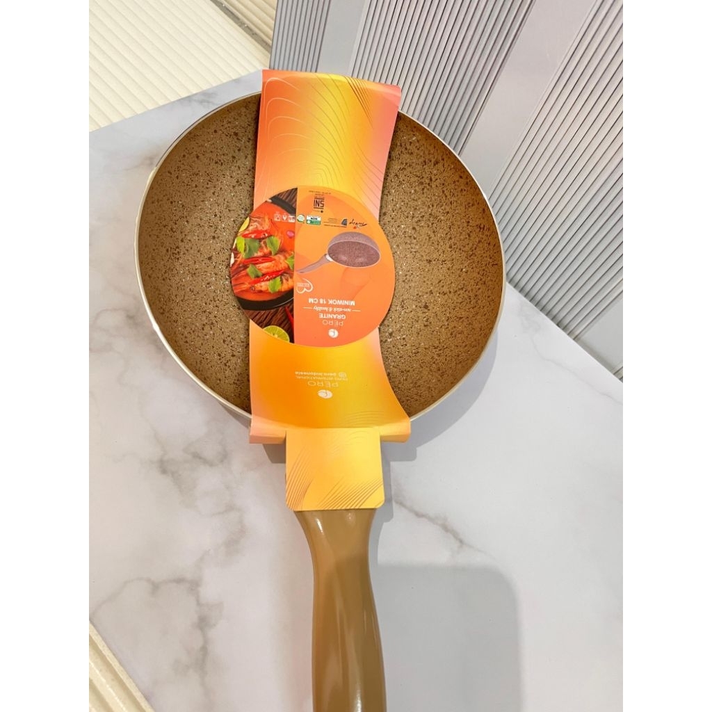 Pero Miniwok Pan 18cm Warna Creamy