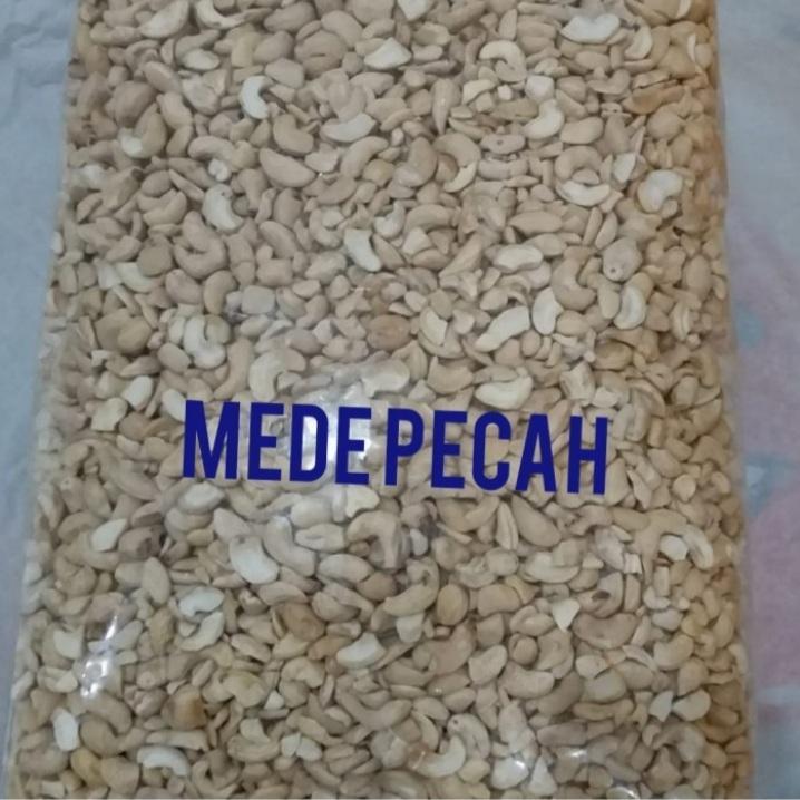 

KACANG KENARI KUPAS MENTAH 1KG, TAMBAHAN ADONAN MAKANAN/CAKE/PUDING DL