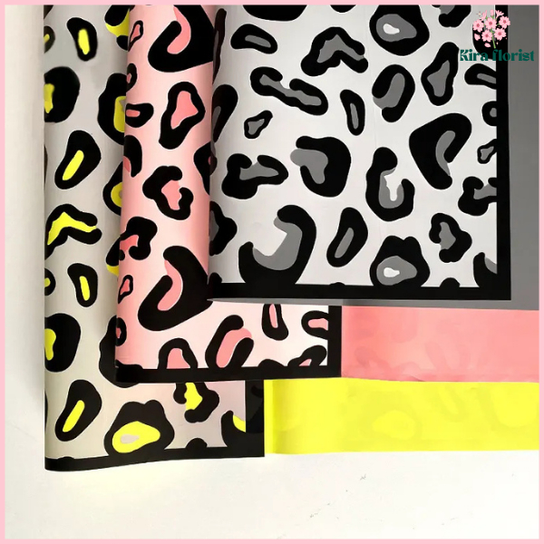 

PACK 20 Flower wrapping motif macan tutul leopard skin Kertas buket bunga KB6100