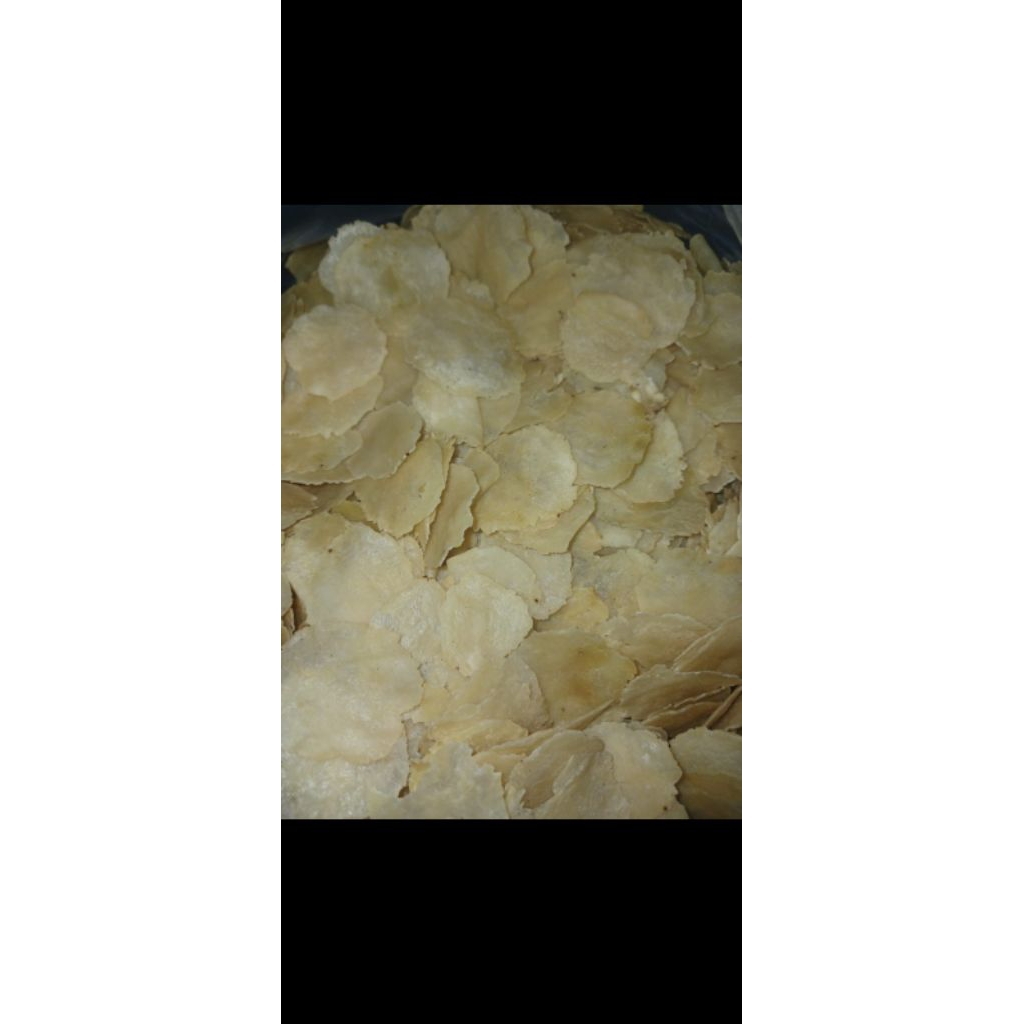 

EMPING MELINJO MENTAH 1 KG BIJI SATU ORIGINAL SUPER