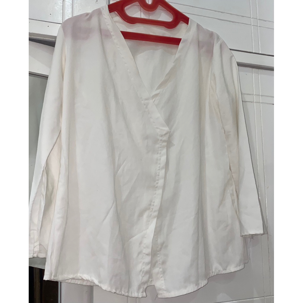 Pl blouse putih