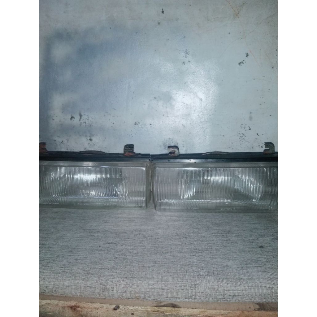 HEADLAMP Corolla GL AE80 1984-85 harga satuan (kanan/kiri)
