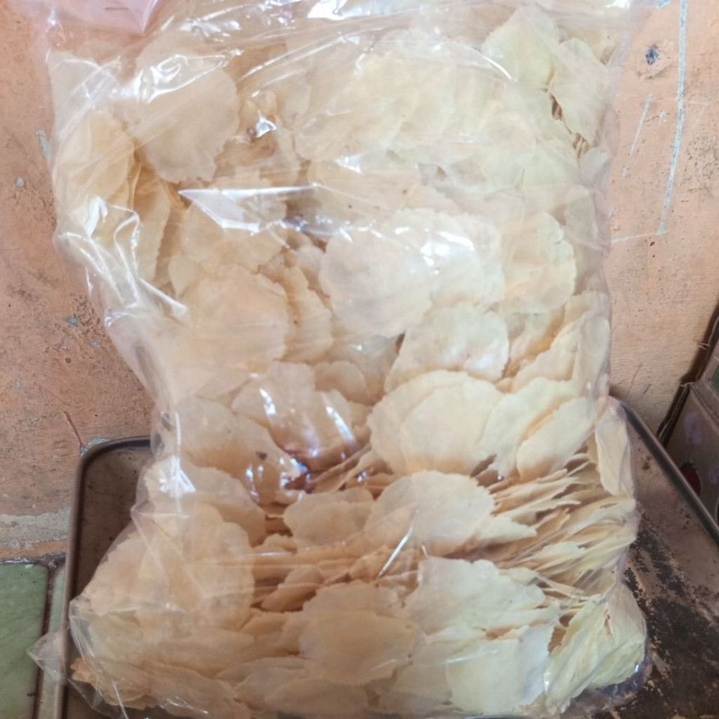 

EMPING MELINJO BIJI 1 KHAS BANTEN 1 KG