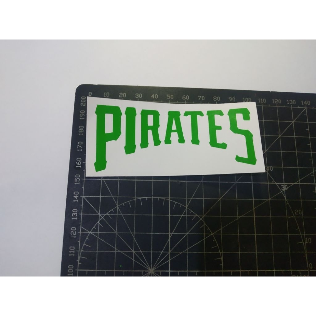 

stiker cutting pirates