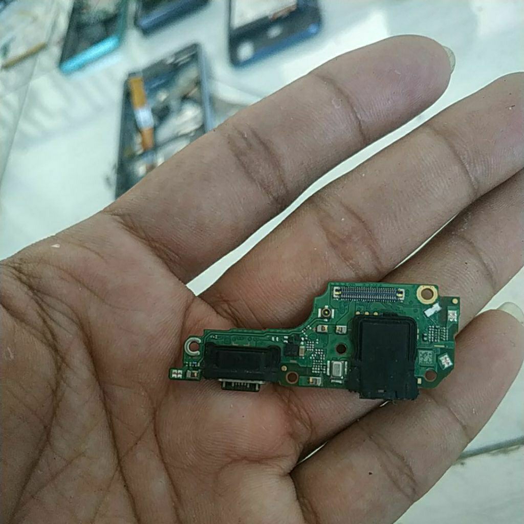 board cas bekas Vivo y35