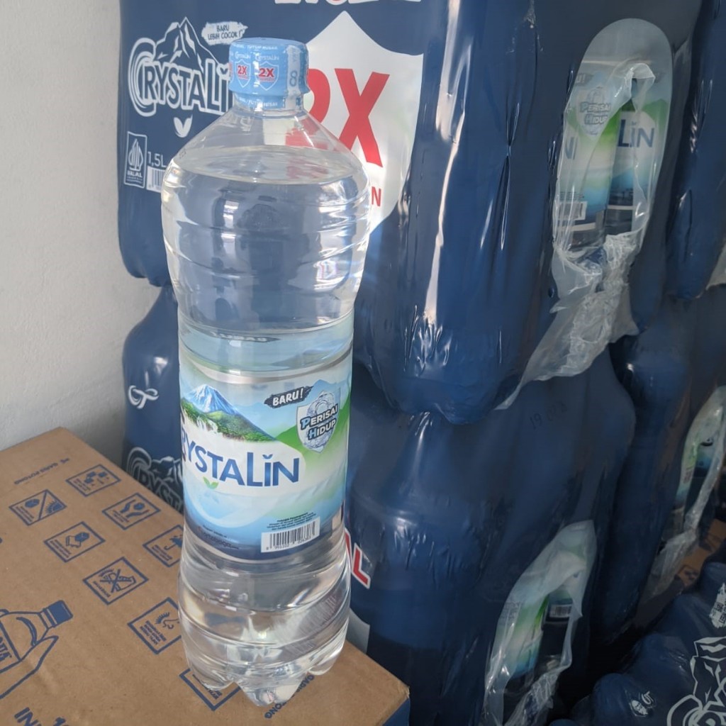 

Crystalline 1500ml (1 dus=12 pcs) shrink pack (kemasan plastik)