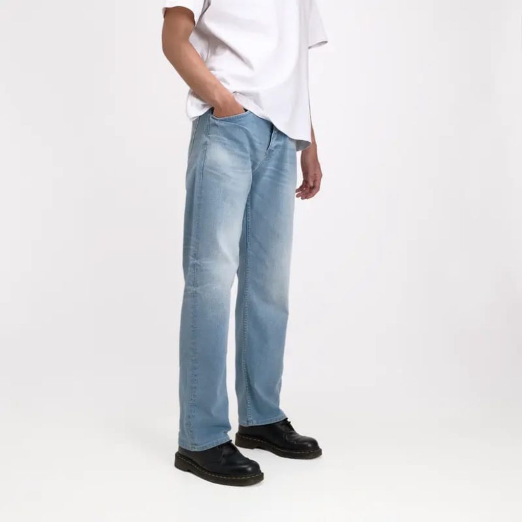 D'LIVE'S HANGOVER - Highwaist Loose Jeans Pria