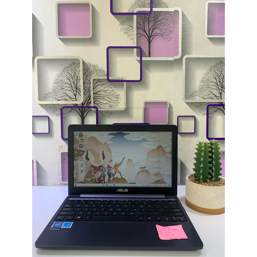 ASUS E203MAH (Second)  Intel (R)  celeron (R) N4000