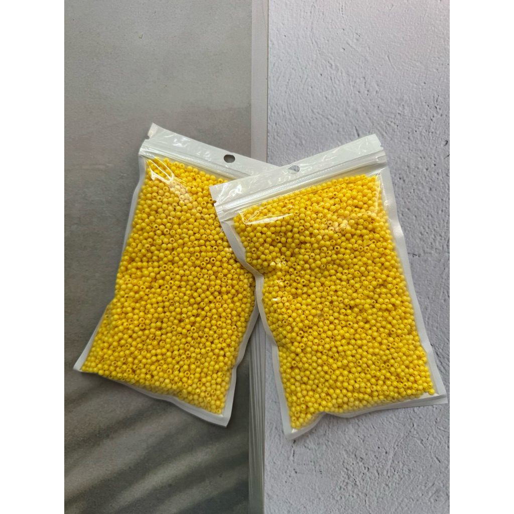 

Ornamen Kuning