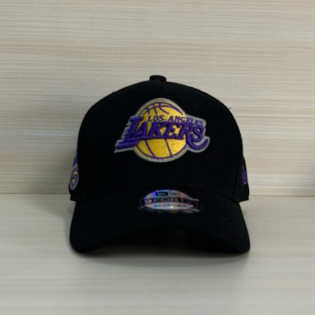 TOPI BASEBALL HITAM LEKER BORDIR UNGU KUNING