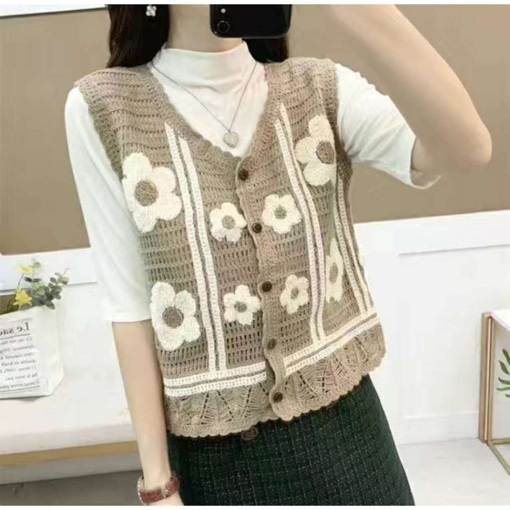 MOTIF BUNGA VINTAGE VEST RAJUT ROMPI WANITA