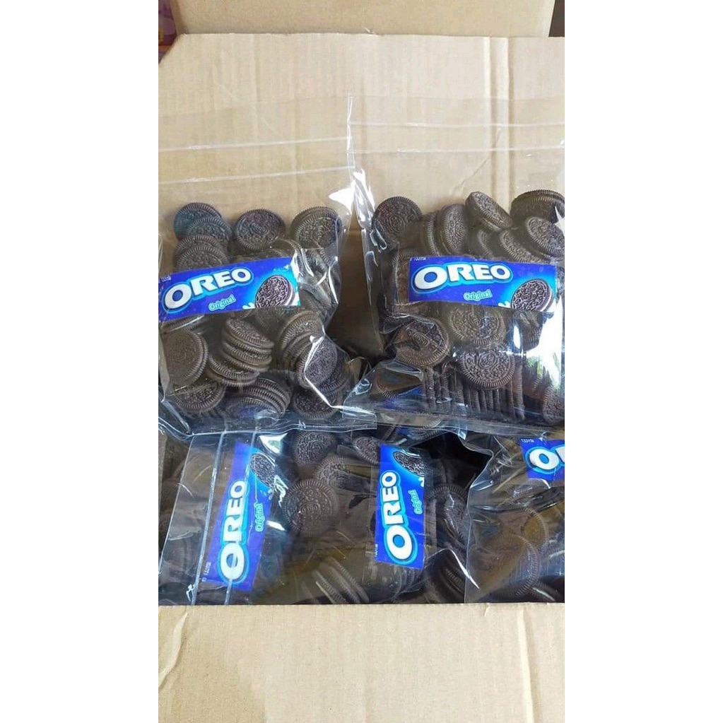 

A oreo dan wafer kiloan cocok untuk lebaran dan hadiah
