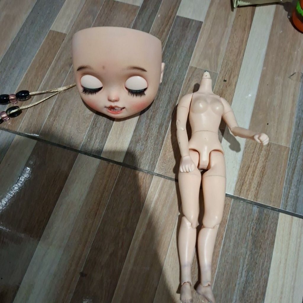 blythe minus preloved