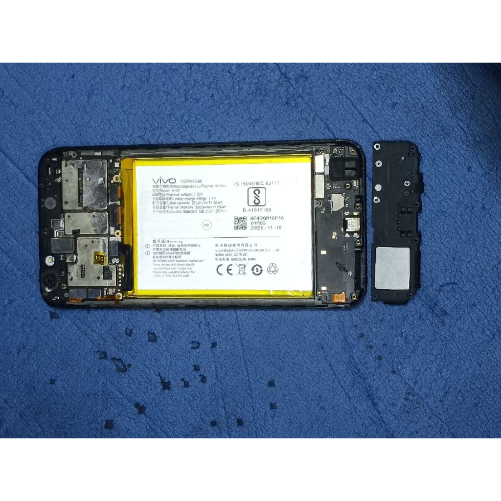 Mesin Vivo V5S 4/32 bawah dan atas normal ditambah batre (kelengkapan sesuai pic)