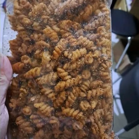 

Makaroni Kriwil Pedas sekilo