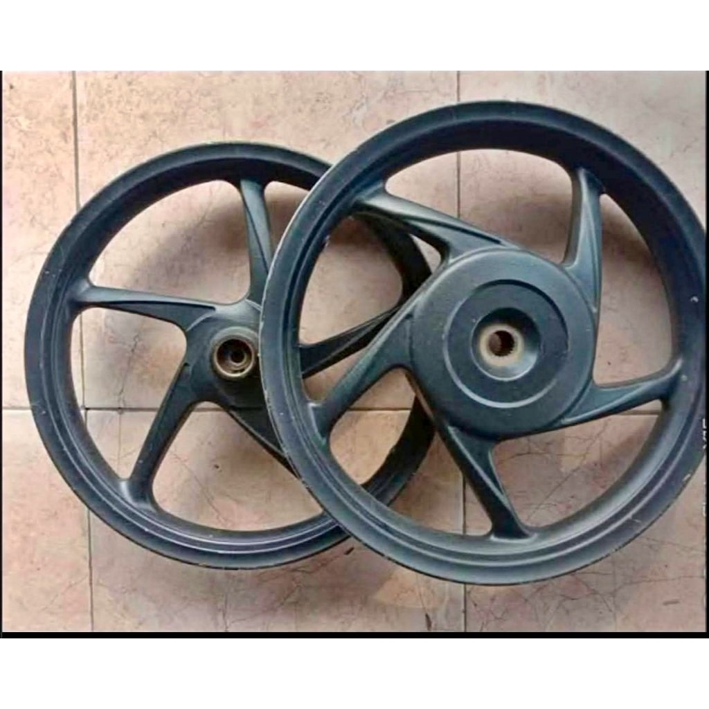velg veleg velek pelg peleg pelek set depan belakang ORI Honda beat Vario scopy karbu spacy