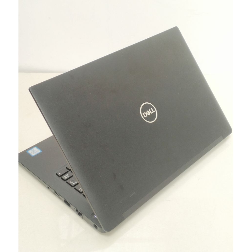 Dell latitude 7390 Core i5 gen8,Ram 8gb