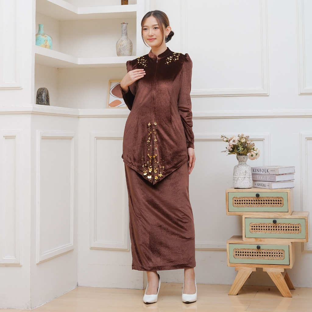 Kebaya Akad Bludru Baju Pengantin Wanita Atasan Kondangan Payet Melur By Elbise