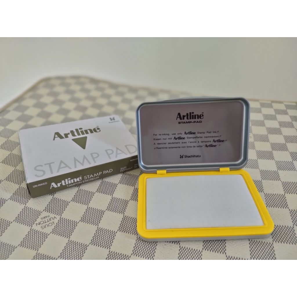 

Stamp pad/Tempat stamp/Bak Stempel Artline