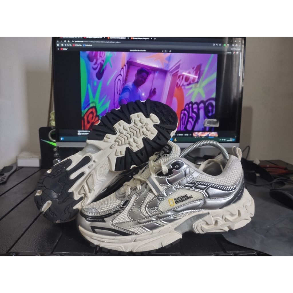 Sepatu Gunung Trail Run NatGeo National Geographic Nego Size 40 like new