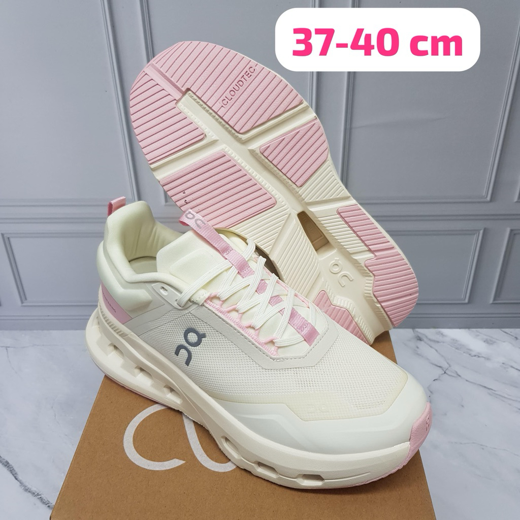 Sneaker On Cloud wanita Size 40