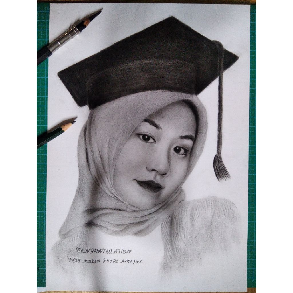 

[ kado wisuda ] lukisan sketsa wajah ( kado wedding) sketsa wajah pensil [sketsa wajah hitam putih] [kado ultah] sketsa wajah realist [ sketsa realist] cocok untuk hadiah orang terkasih