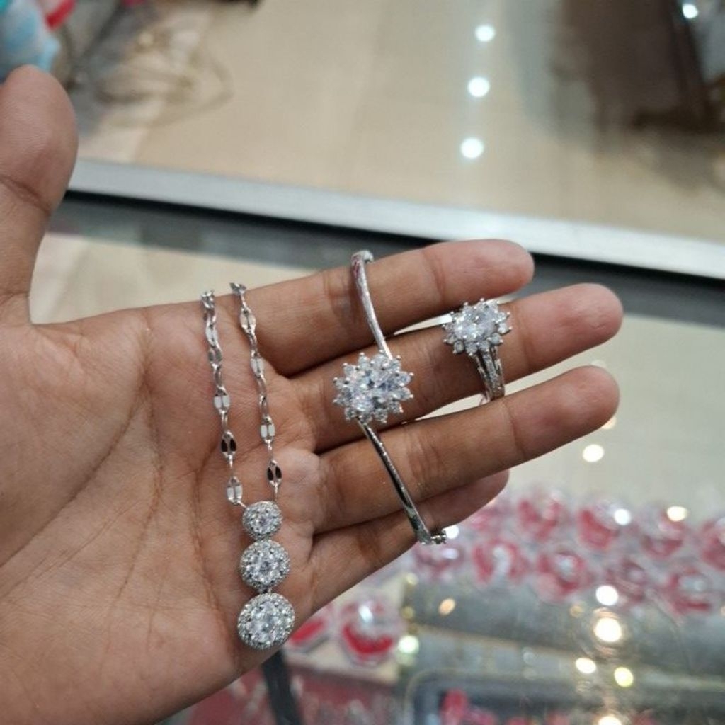 orderan kaka purnamasari