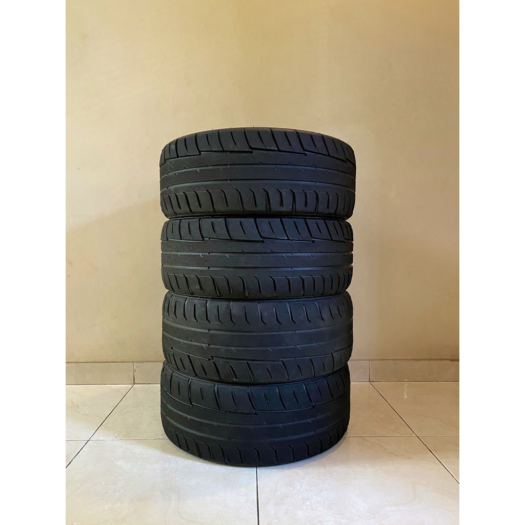 Champiro SX2 215/45 R17