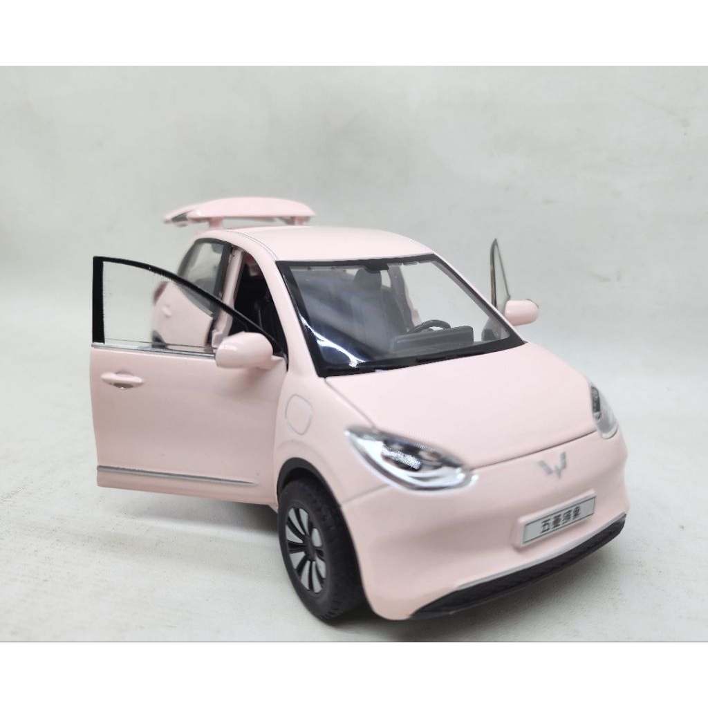 Diecast Model Mobil Hangsen - Wuling 1:24