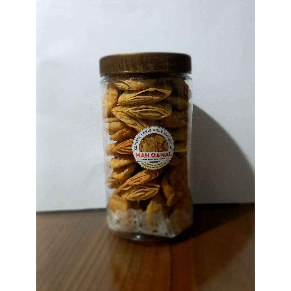 

Kue Lapis Khas Malaysia 1 kg renyah dan gurih